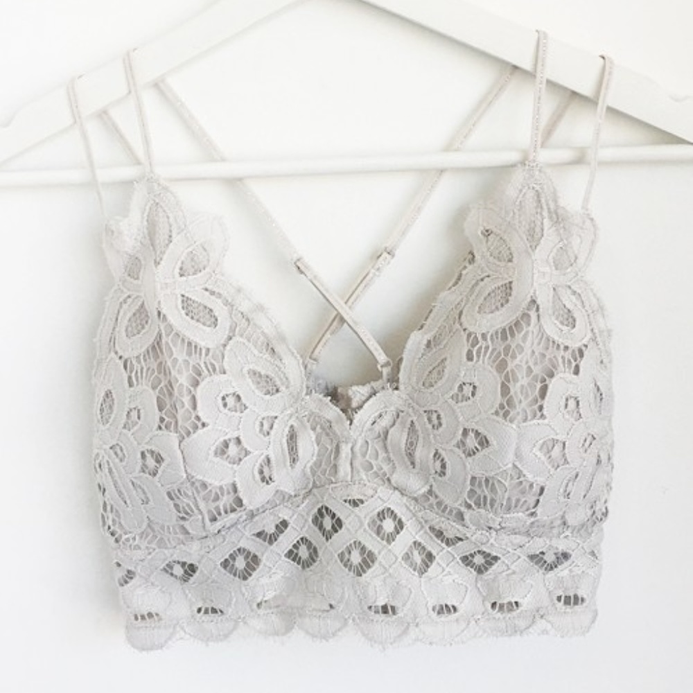 XOXO Scalloped Lace Bralette - Dove
